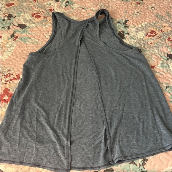 Lululemon Grey Racerback Split-Back Tank Top - Picture 2 of 3